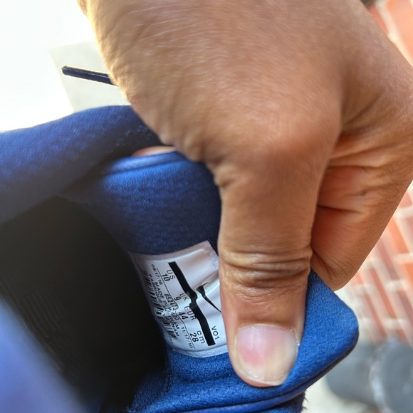 Kobe basketball sneakers - Picture 4 of 4